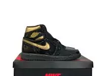 chaussures air jordan 1 mid de gold black